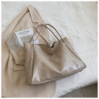 Large Capacity Soft Leather Shoulder Bag Retro Casual Handbag