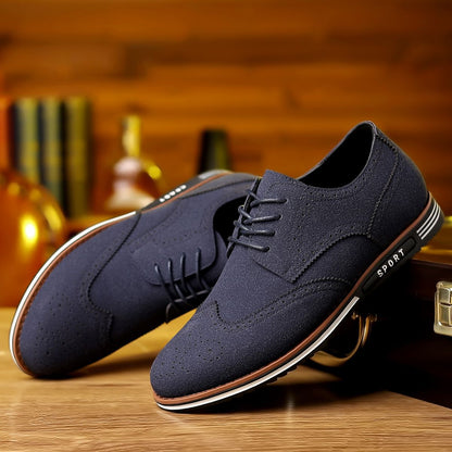 Philipp™ | Matte Low-Top-Schuhe aus Wildleder in Übergröße