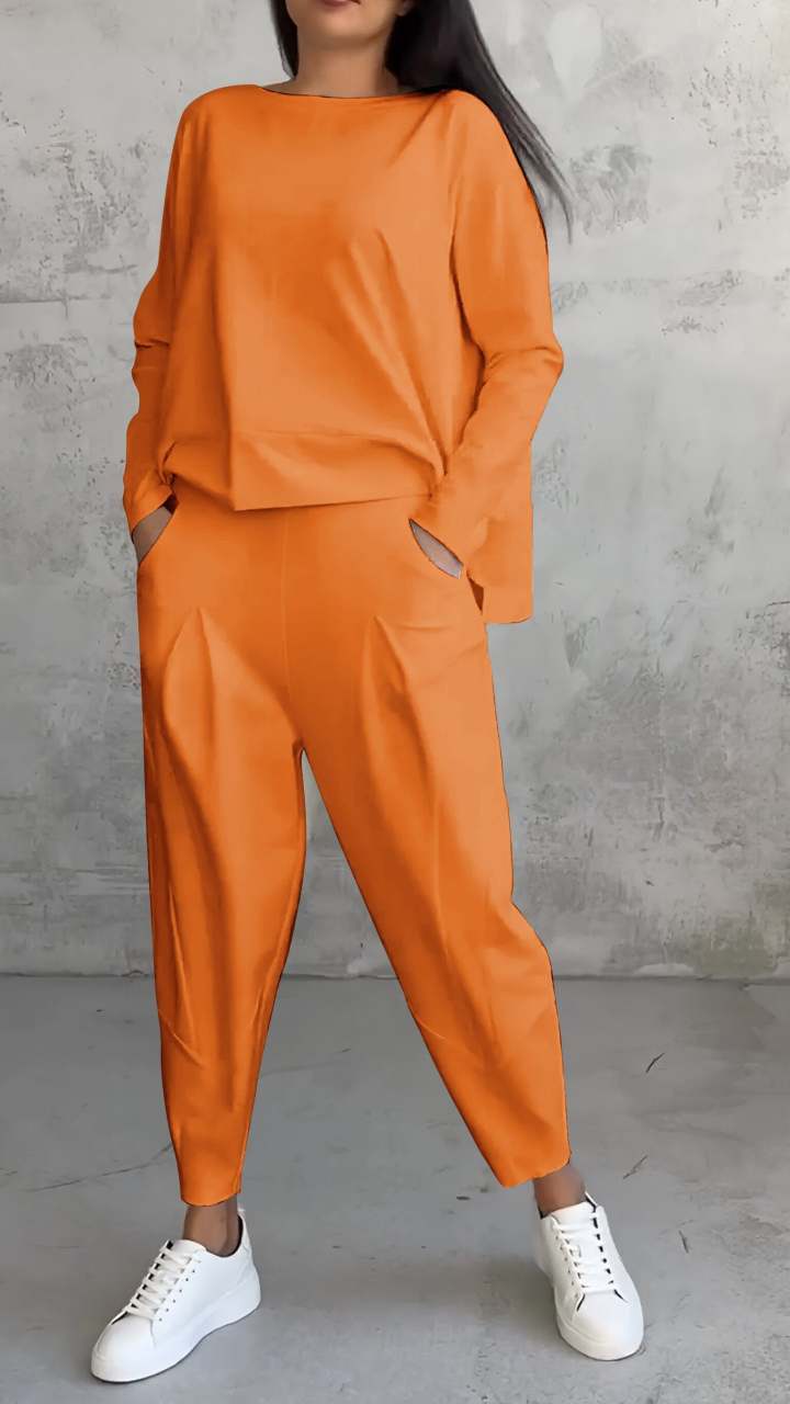 UrbanChic |White Women's Long-Sleeved Sweater and Harem Pants Suit