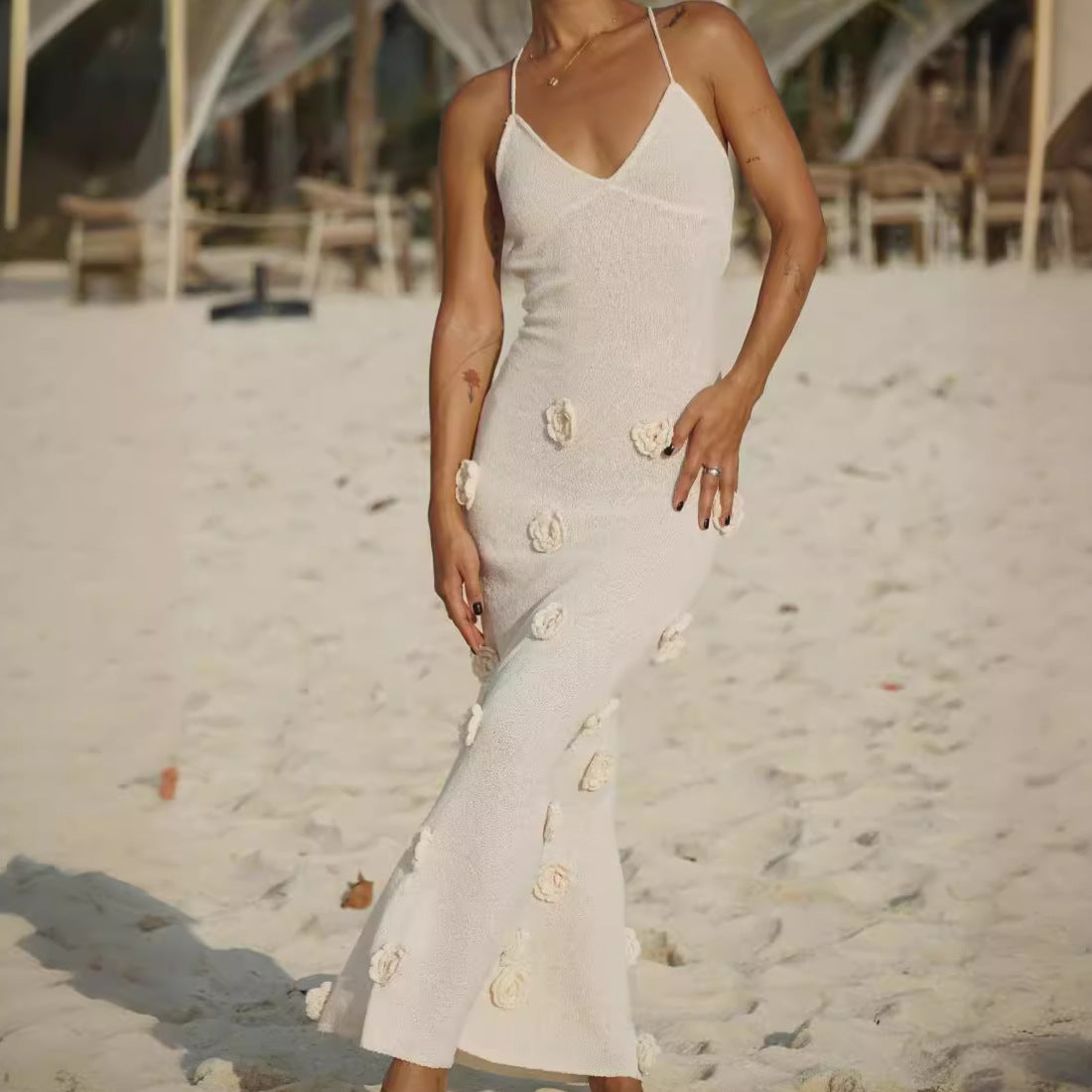 Amara™ | Rückenfreies Kleid mit Schnürung und dreidimensionalem Blumenmuster